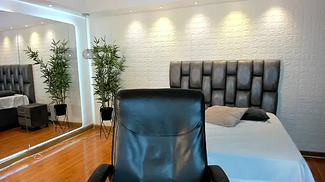 AidaJones webcam