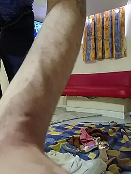 Cuchurus12166 live cam on StripChat