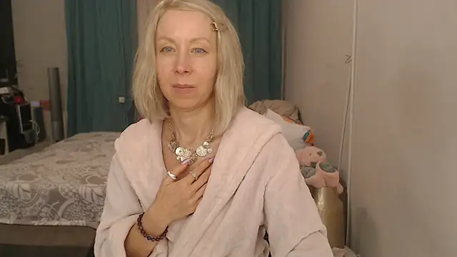 LuxuryNika