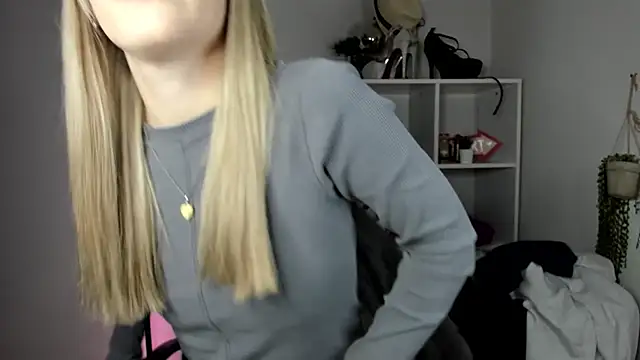 EvelynBlond