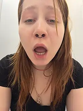 SlavicCandy webcam