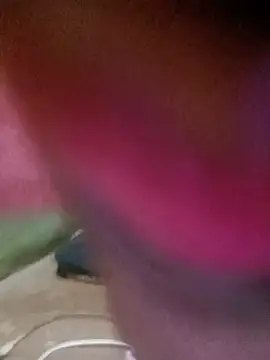 Rinee_suwanee live cam on StripChat