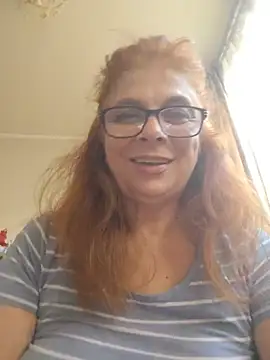 GiselleFox live cam on StripChat