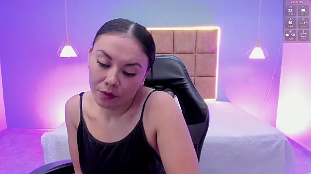 Natalia_Saenz_ live cam on StripChat