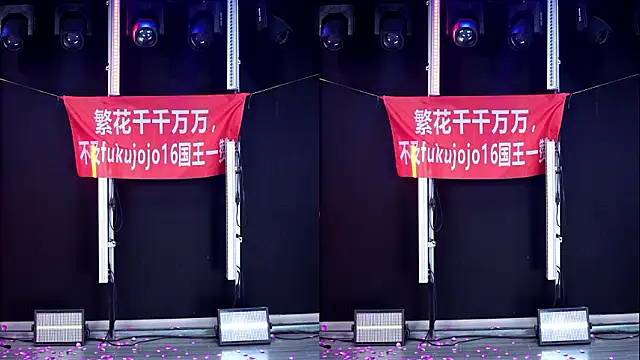 Xt-001 live cam on StripChat