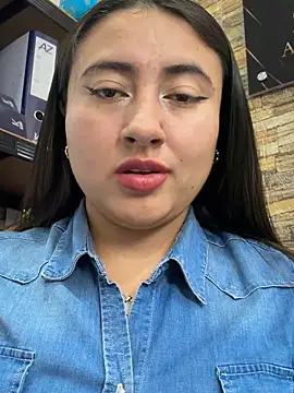 _Sarah-Office1