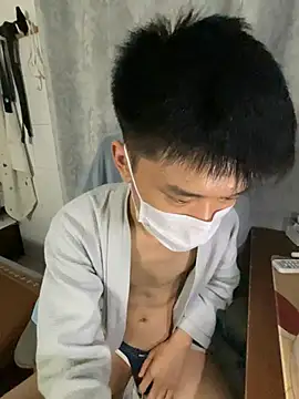 zhang_yiovo (M young) - 开票