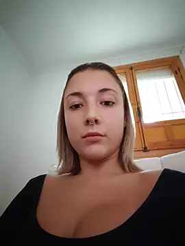 karlaluar_ (F young) - Squirt + video show last tip(ticket)