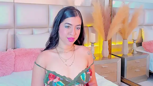 MiaKallo young cam room online