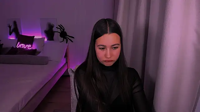 GabrielleEvy live cam on StripChat