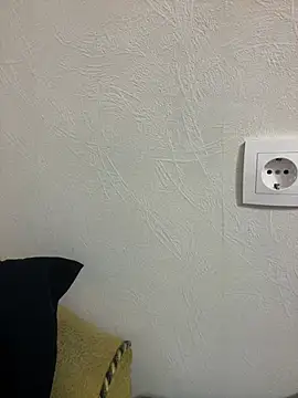 Model: VelwetNoir