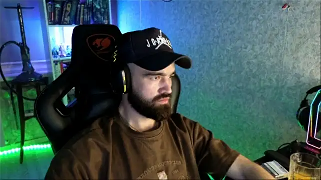 _Serious_Man on Stripchat