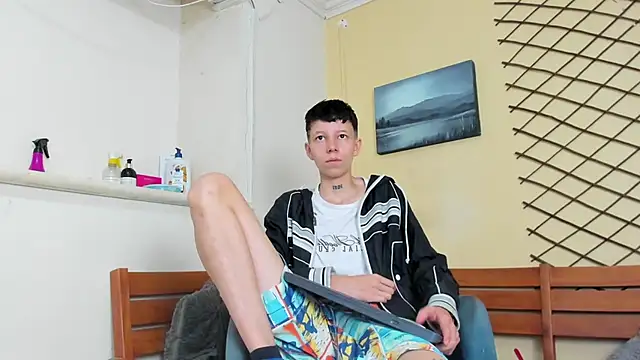 LiamBrown09 live cam on StripChat