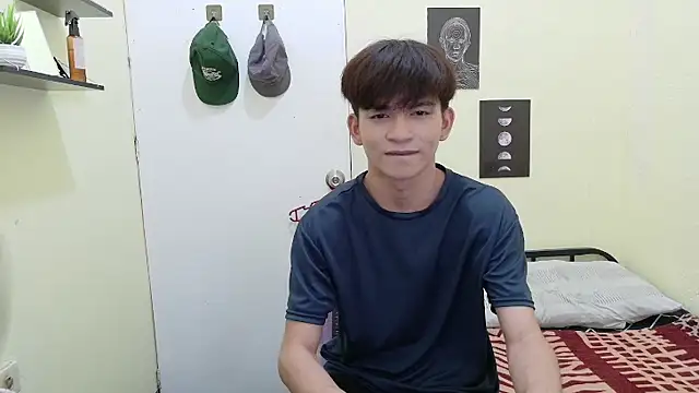 cutiejoshx (M twink) - cum in ticket show