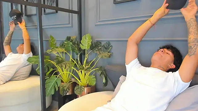 ruslan_marcel (M twink) - Show Cum + show dildo + show feet
