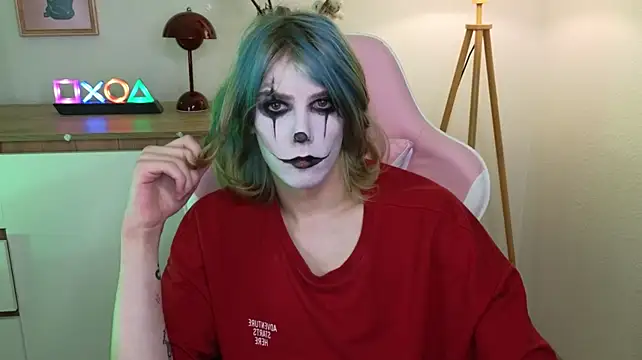 lazy_jester live cam on StripChat