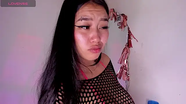 Viioleett_cum live cam on StripChat