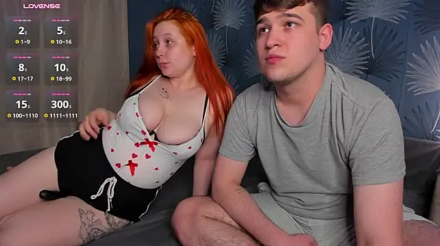 couple_of_kittens_ live cam on StripChat