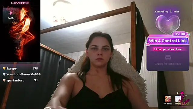 Aurora_Cole live cam on StripChat