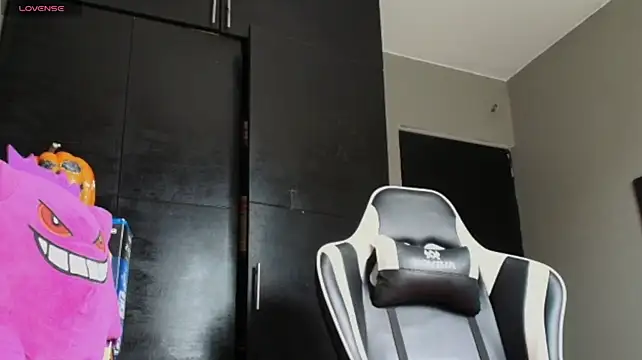 HarryPotter2001 live cam on StripChat