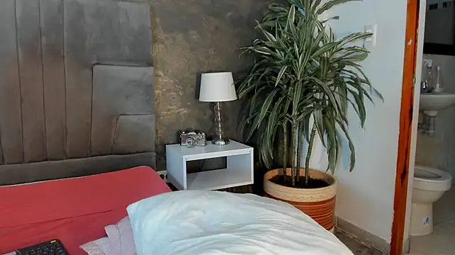 Charlie___Musk webcam