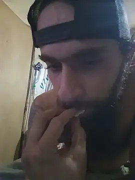 Hairy_mannn2 on Stripchat
