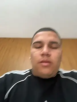 Patricio_02 live cam on StripChat
