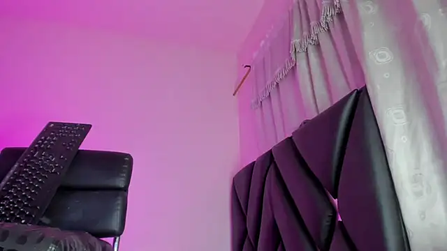 stephany_doll_ live cam on StripChat