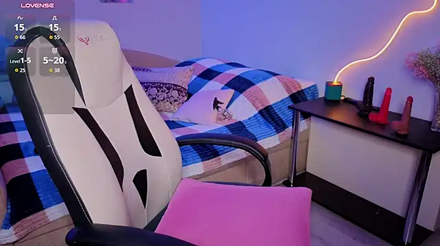 DeeDiamond live cam on StripChat