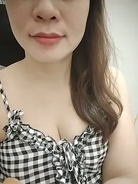 Snail_niE live cam on StripChat