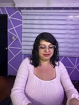 MiiaaJoness