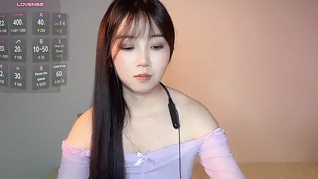 77-Vicky