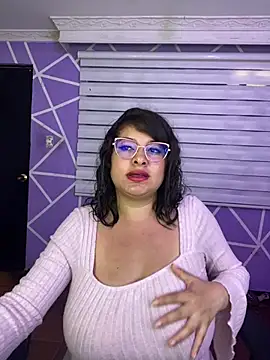 MiiaaJoness