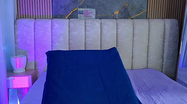 mia_scot