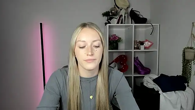 EvelynBlond
