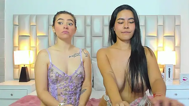 paola_katy_dicks
