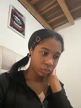 Zaira_Rose_
