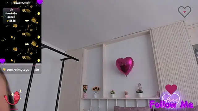 VelvetMouth_ live cam on StripChat