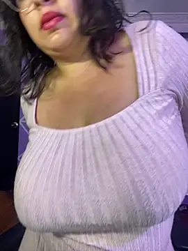 MiiaaJoness