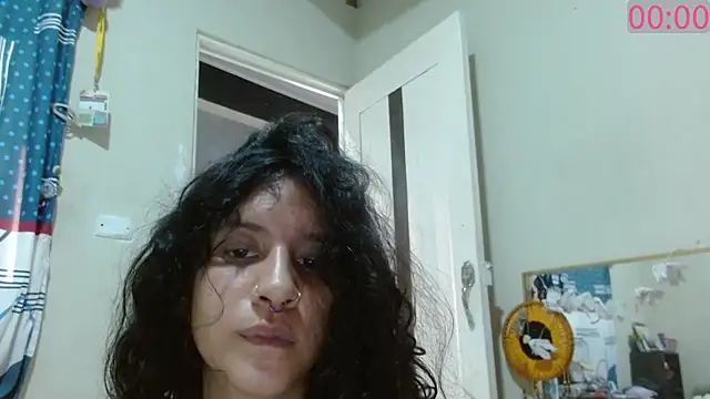 AlinaWoolf_