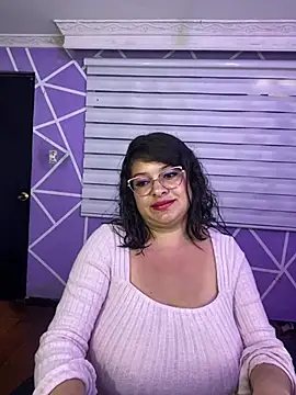 MiiaaJoness
