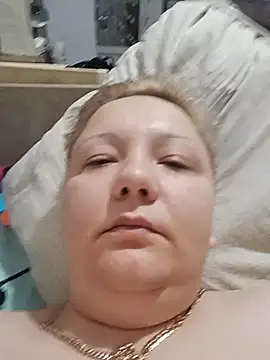 Tina_Mirabella live cam on StripChat