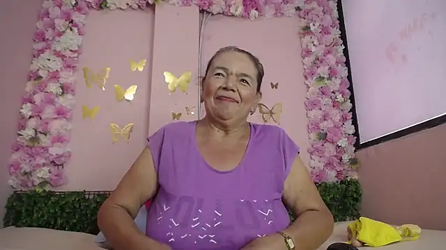 grandmother_milf