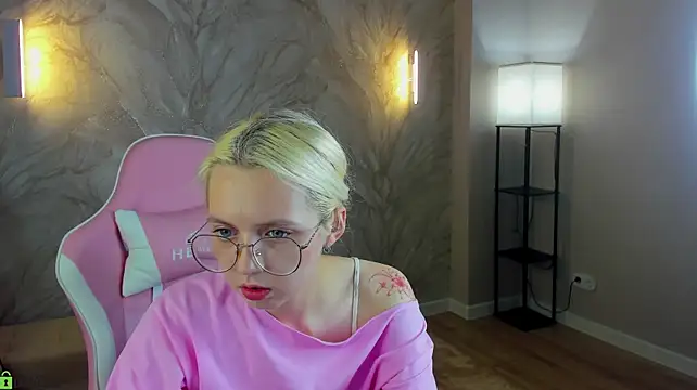 mollyy_snow