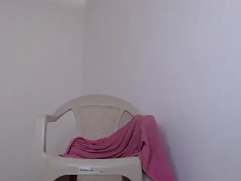 masterbrave420 live cam on StripChat
