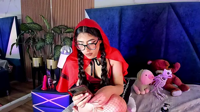 Olivia_Collinns1 live cam on StripChat