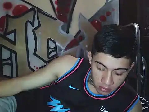 David_LongVibe live cam on StripChat