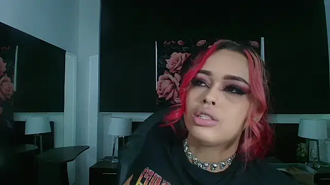 EvaaFoxxy1
