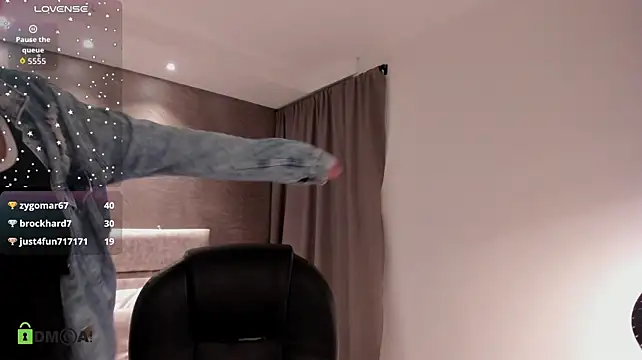miaparker25