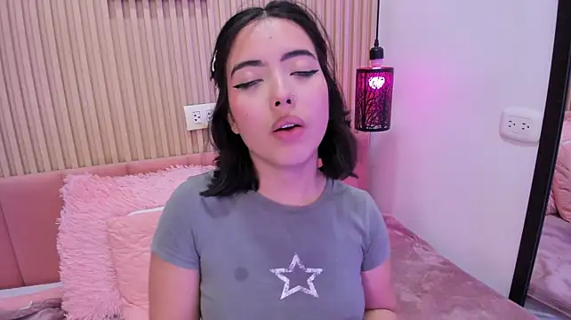 Abril_adams_